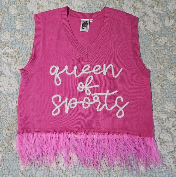 Queen of Sports Feather Sweater Tank, Size Small - Picture 4 of 10